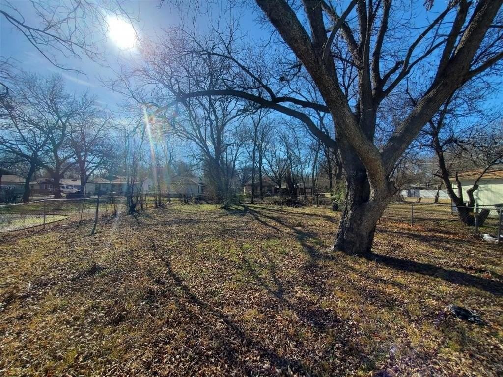 8706 Cardella Ave - Photo 2 of 8