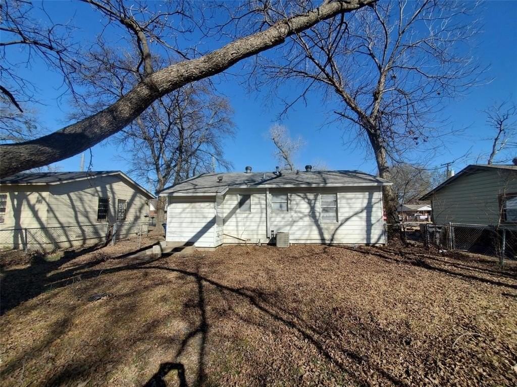 8706 Cardella Ave - Photo 3 of 8