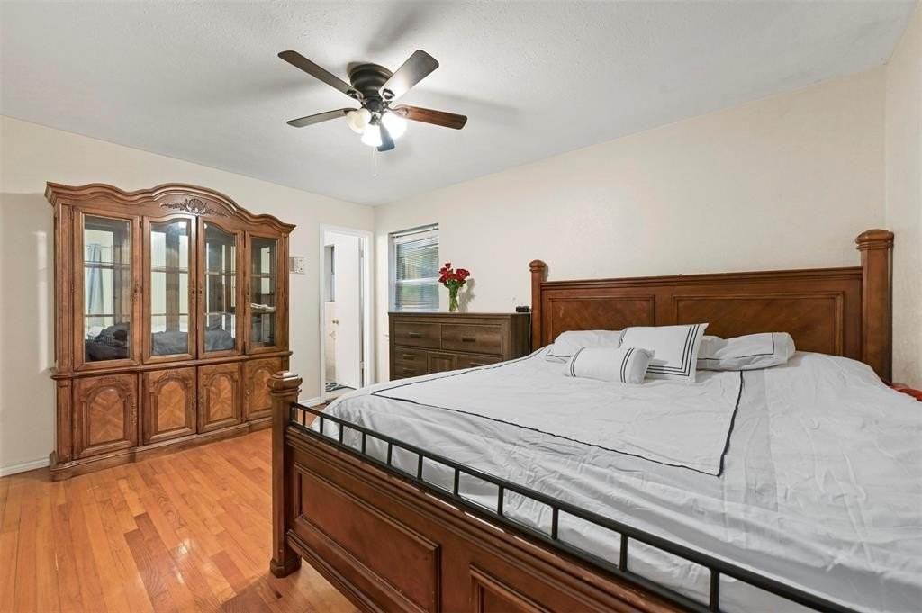 4405 Tynes Dr - Photo 5 of 24