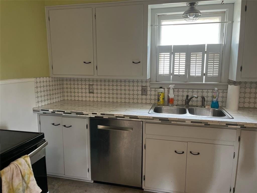 4050 Russell Ave - Photo 7 of 14