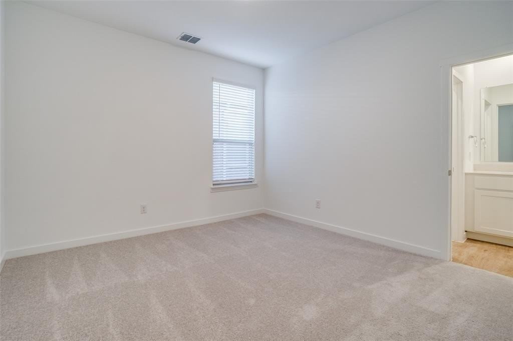 816 Warleggan Way - Photo 7 of 12