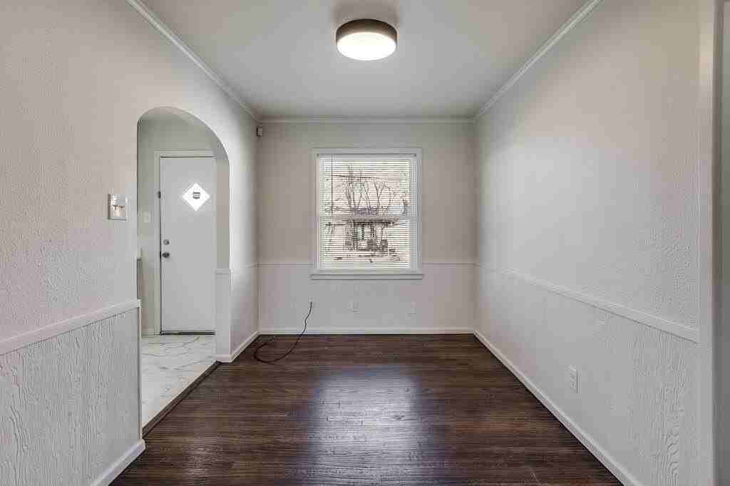 805 E Hammond St - Photo 6 of 17