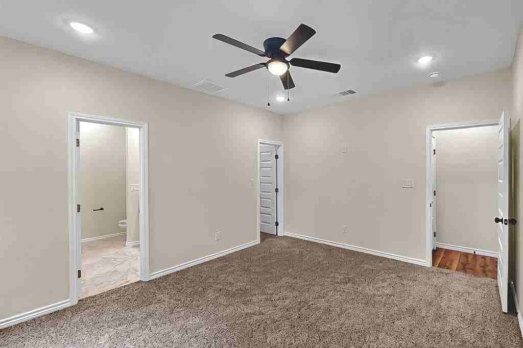 415 Martin Luther King Jr Dr - Photo 5 of 26