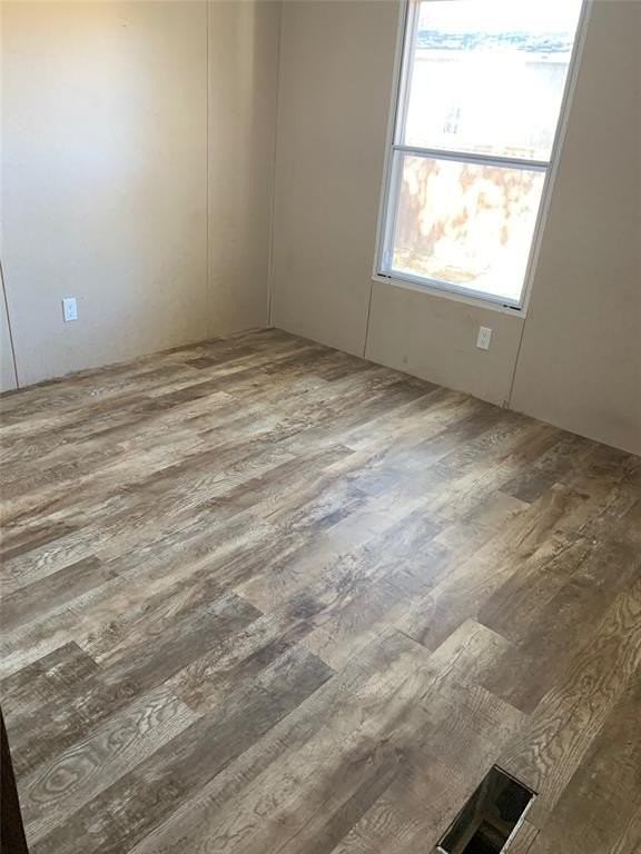 1621 Coral Rd - Photo 4 of 7