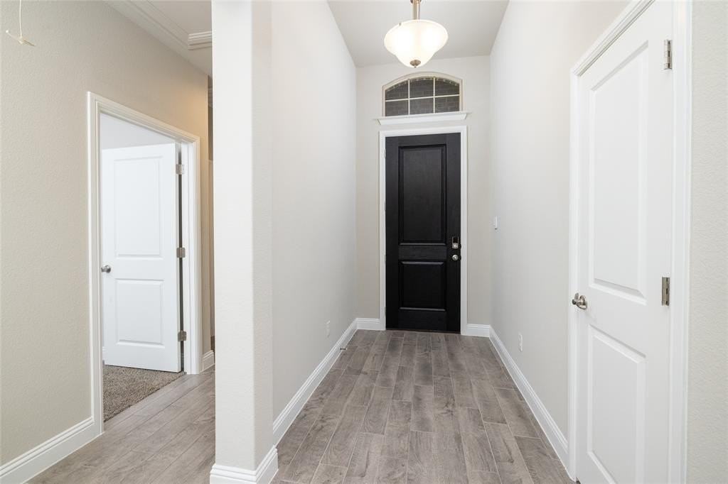 4816 Dewy Rose Ln - Photo 2 of 33