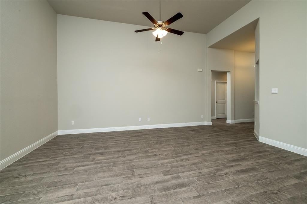 4816 Dewy Rose Ln - Photo 6 of 33