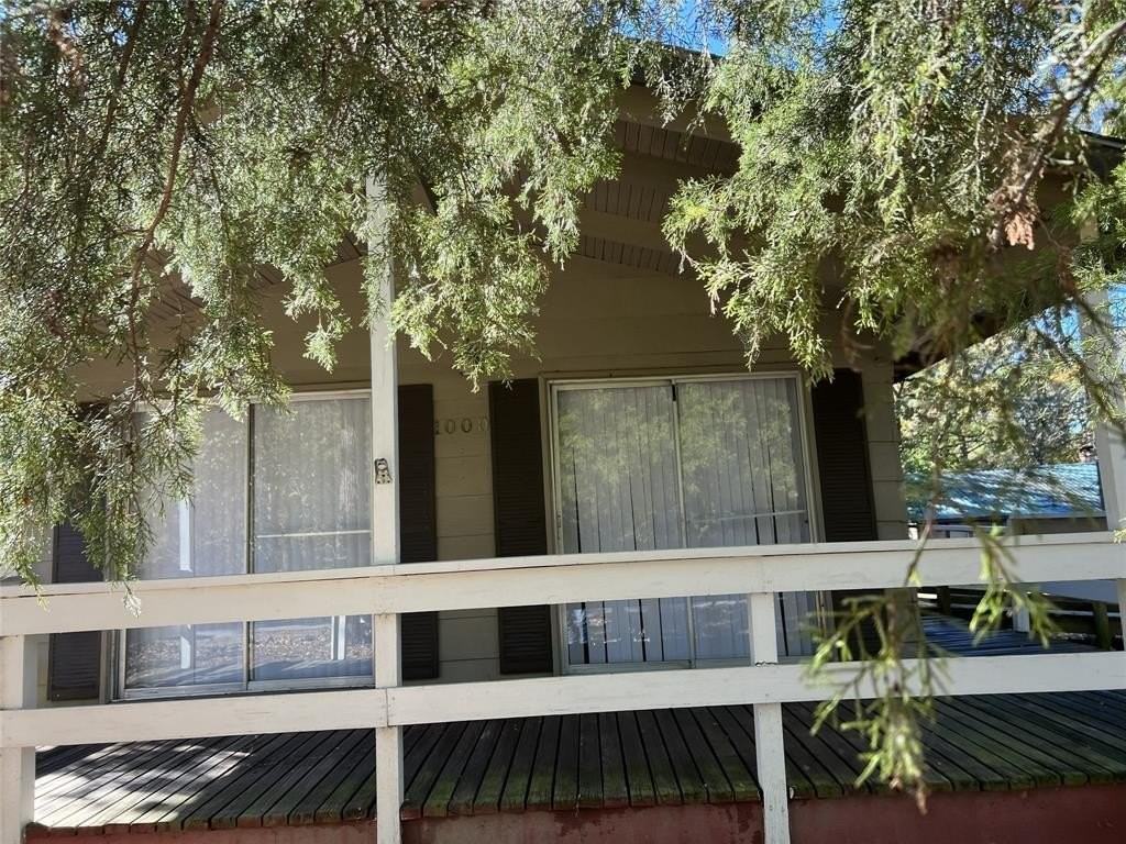 1000 Holiday Dr - Photo 2 of 13