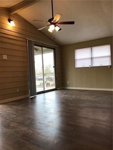 1000 Holiday Dr - Photo 6 of 13