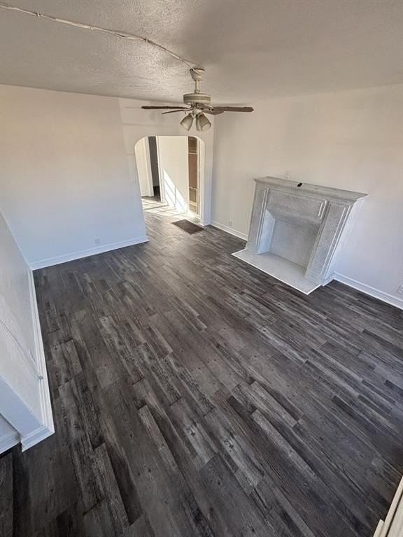 1321 Oak St - Photo 2 of 8