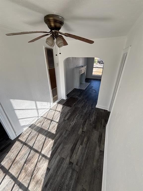 1321 Oak St - Photo 4 of 8