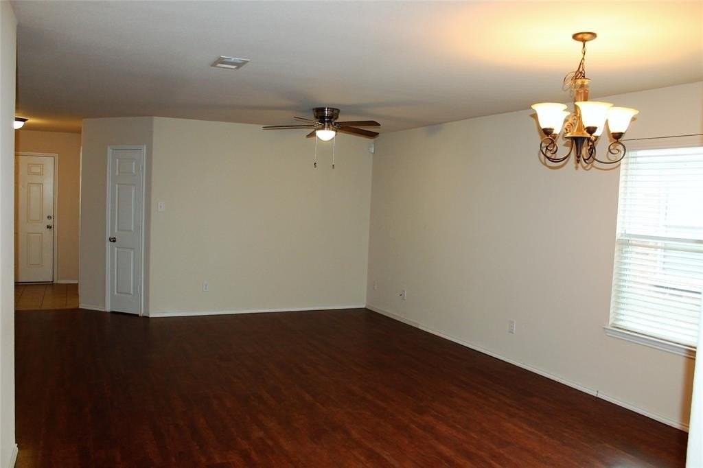 12732 Northern Pine Dr - Photo 4 of 17