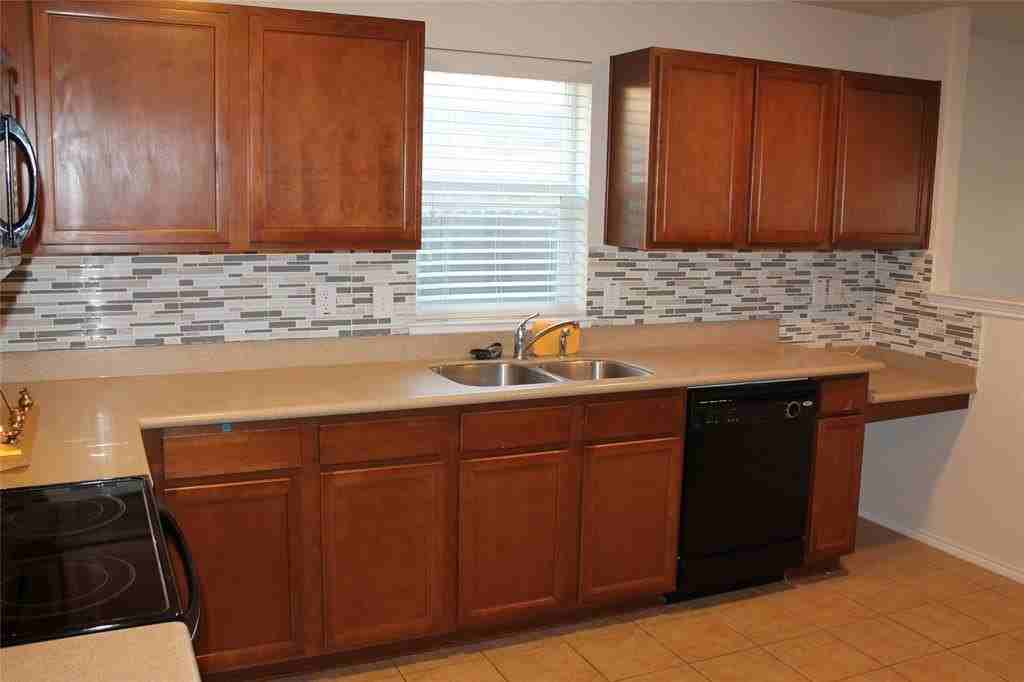 12732 Northern Pine Dr - Photo 6 of 17