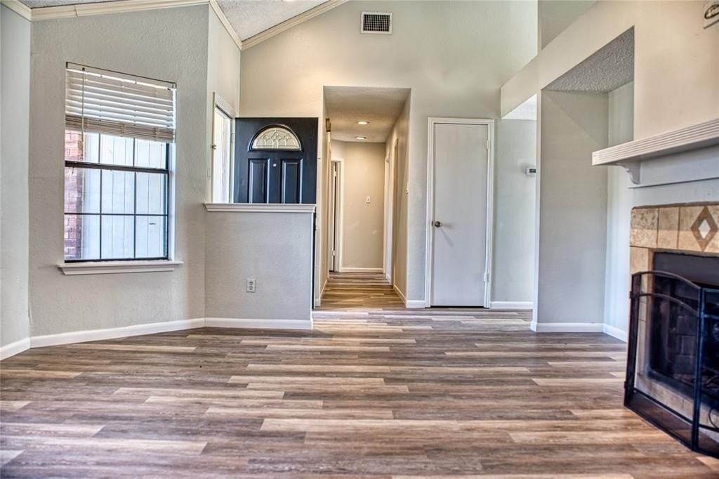 1528 Mayflower Dr - Photo 5 of 29