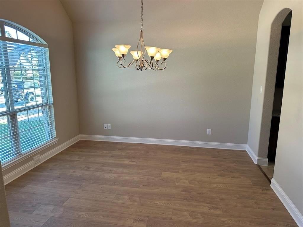 8825 Abbington Pl - Photo 6 of 15