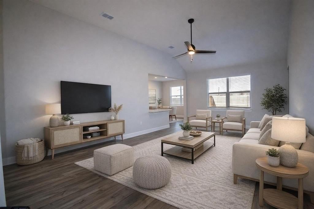 910 Emerson Dr - Photo 2 of 24