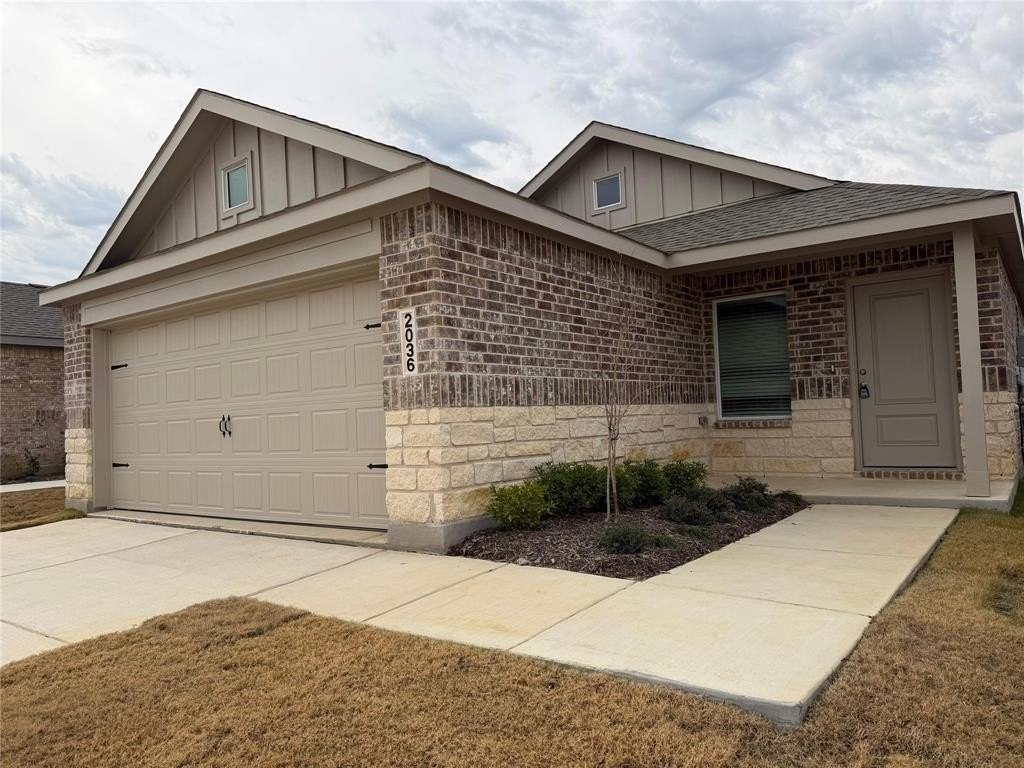 2036 Sulky Ln - Photo 2 of 10