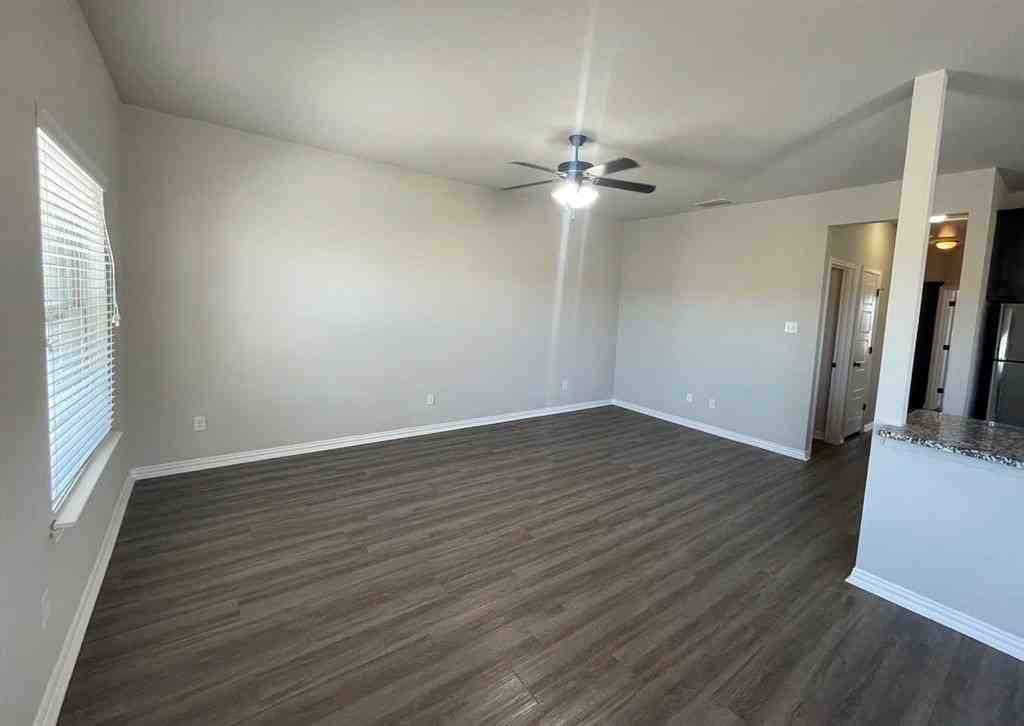 8605 Ellis Dr #4 - Photo 3 of 16