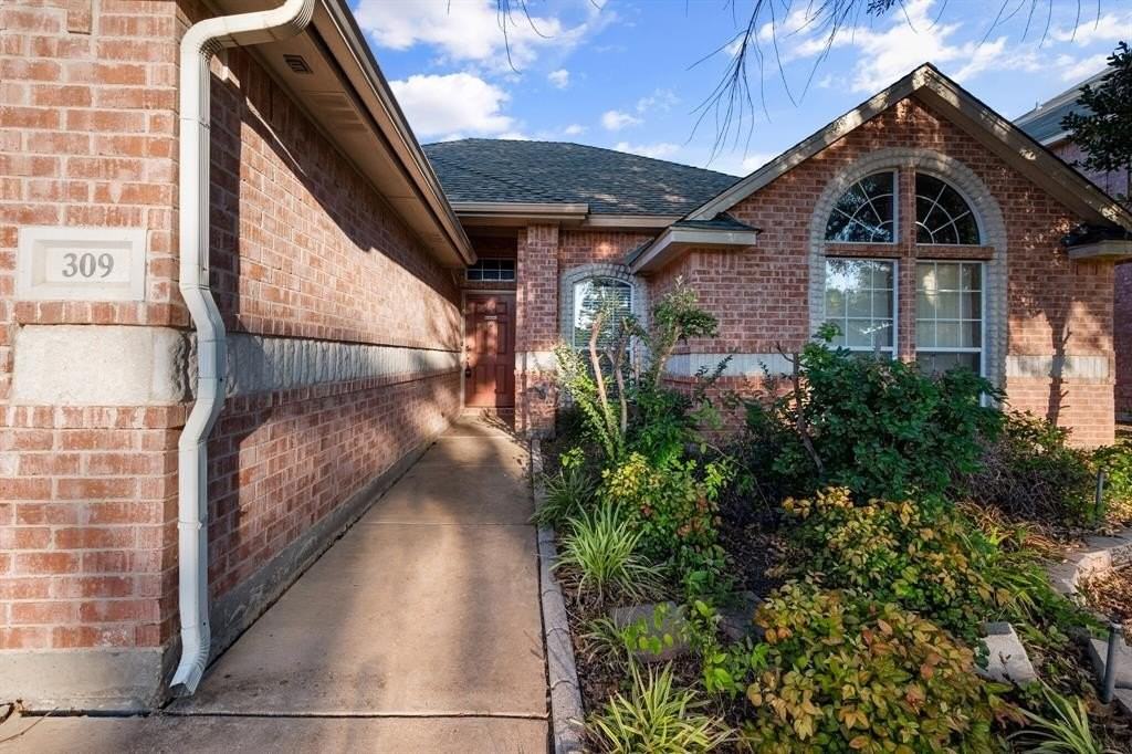 309 Shane Ln - Photo 3 of 20