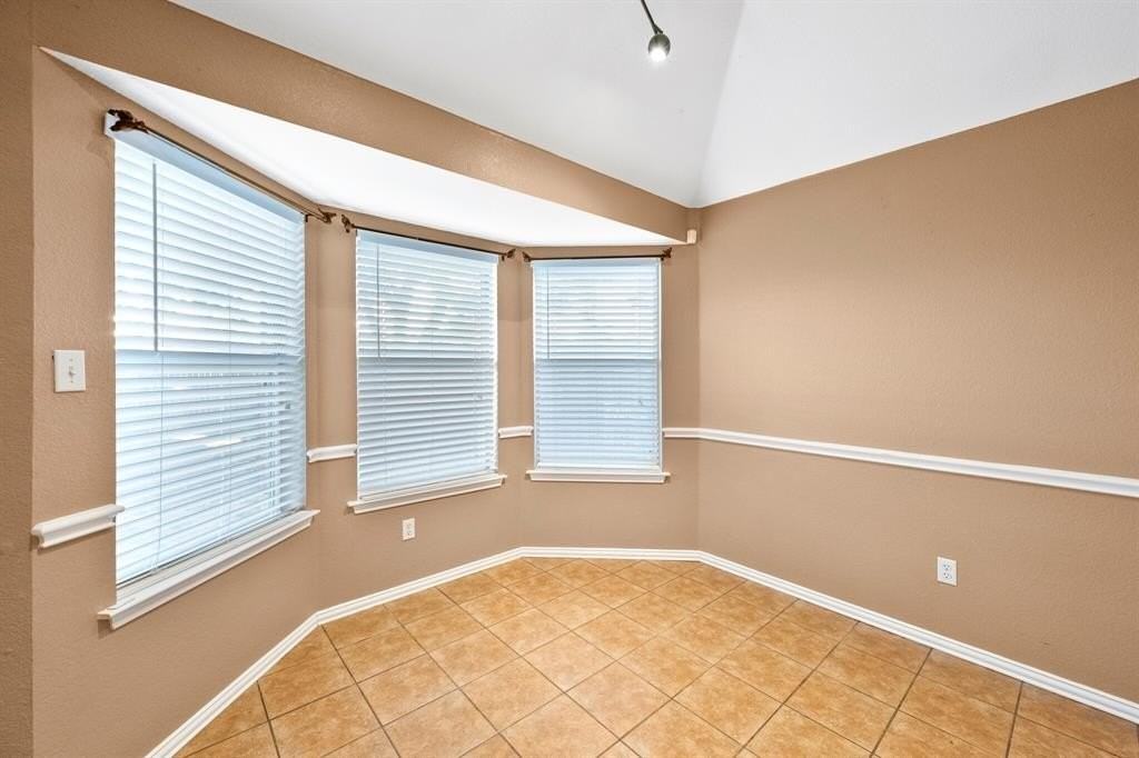 309 Shane Ln - Photo 7 of 20