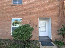 featured image of 2119 Langley Ave