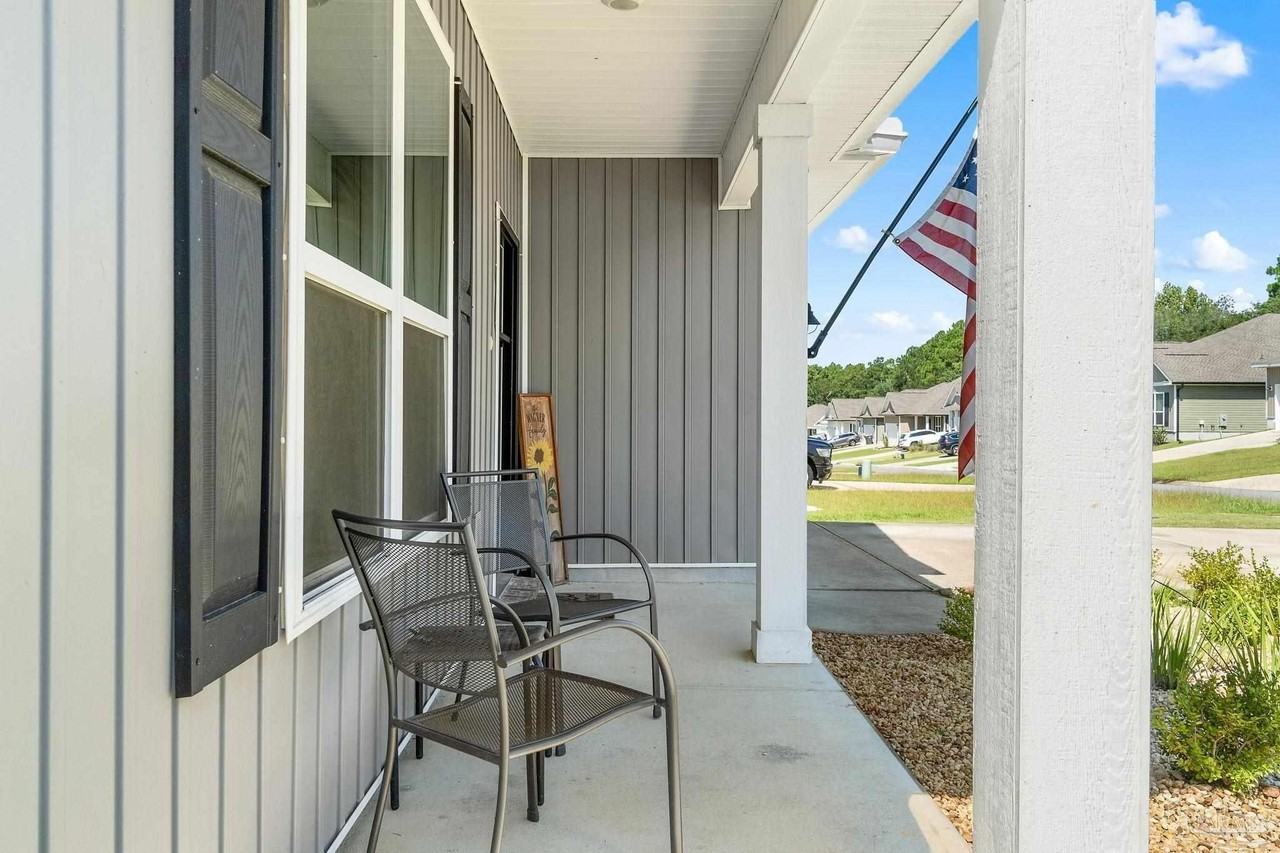 249 Camellia Dr - Photo 4 of 36