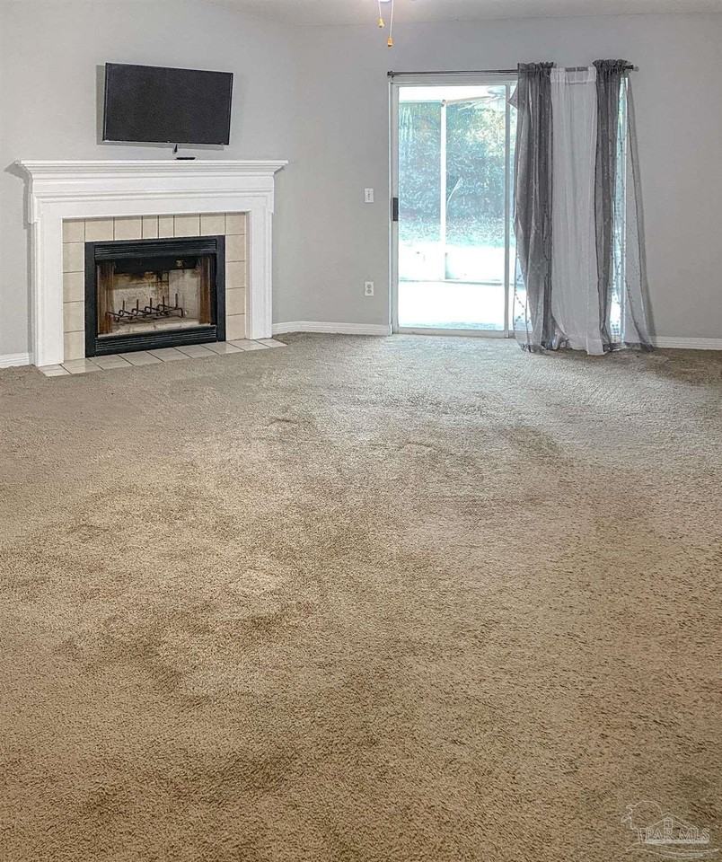 12611 Meadson Rd - Photo 3 of 22