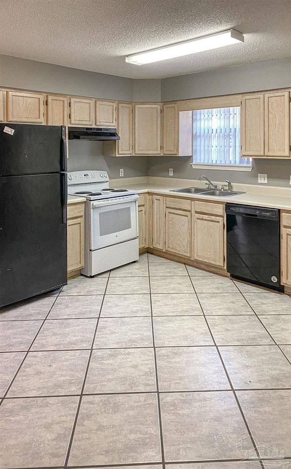 12611 Meadson Rd - Photo 6 of 22