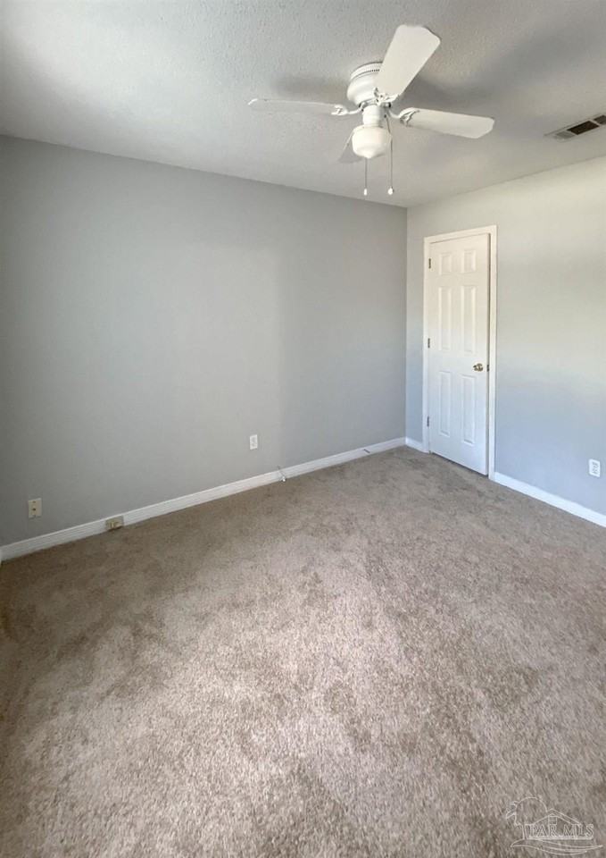 12611 Meadson Rd - Photo 7 of 22