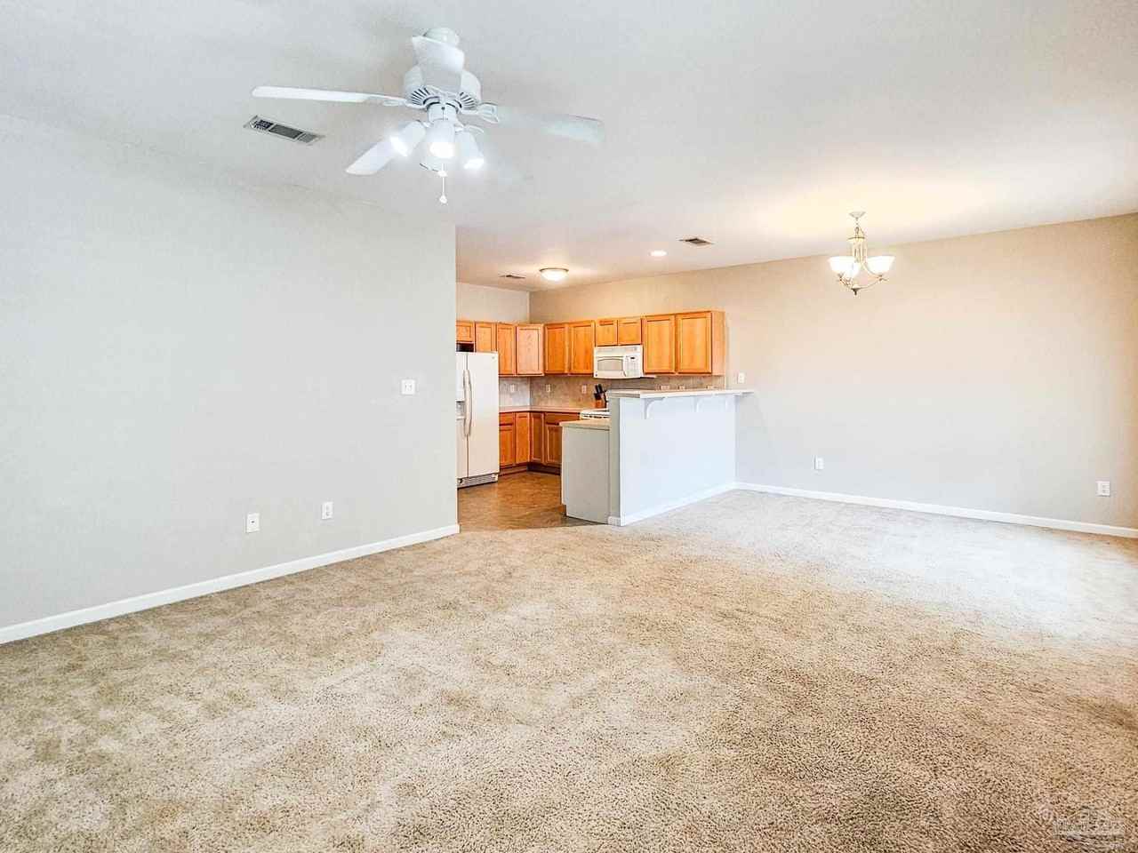 3210 Seabrook St - Photo 6 of 22