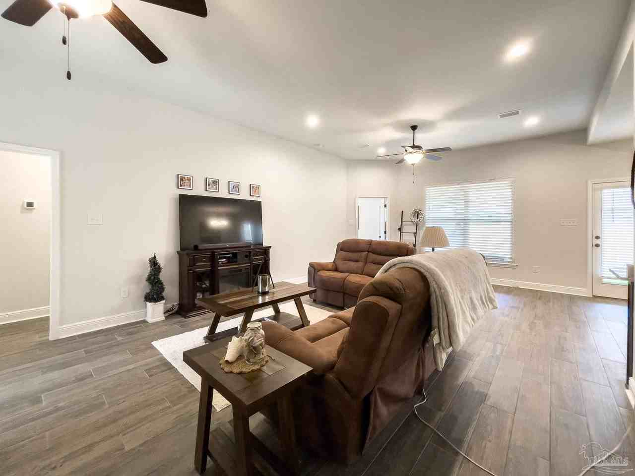 12381 Another Way - Photo 7 of 33