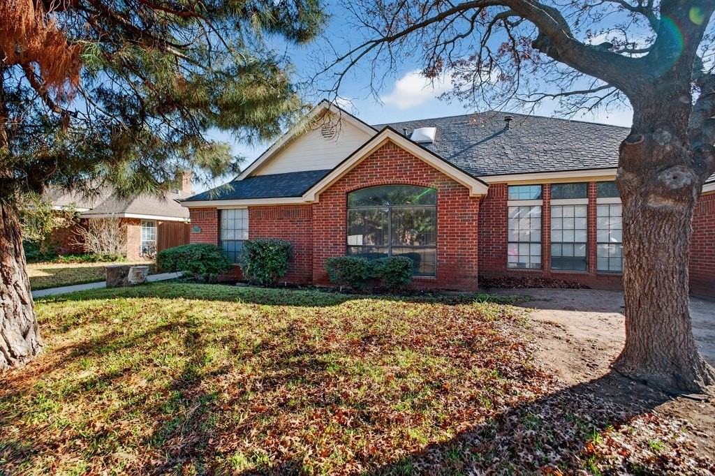 1709 Castleford Rd - Photo 3 of 50