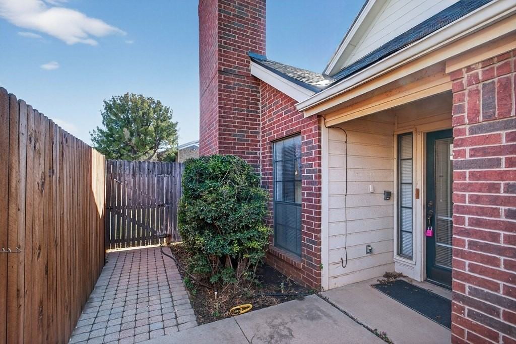 1709 Castleford Rd - Photo 6 of 50