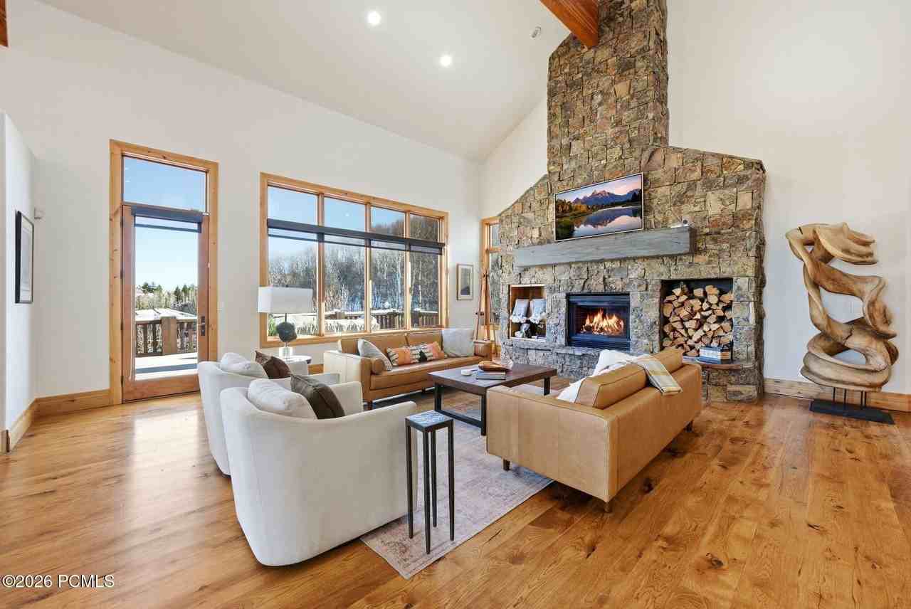 3341 Buckboard Dr - Photo 5 of 50