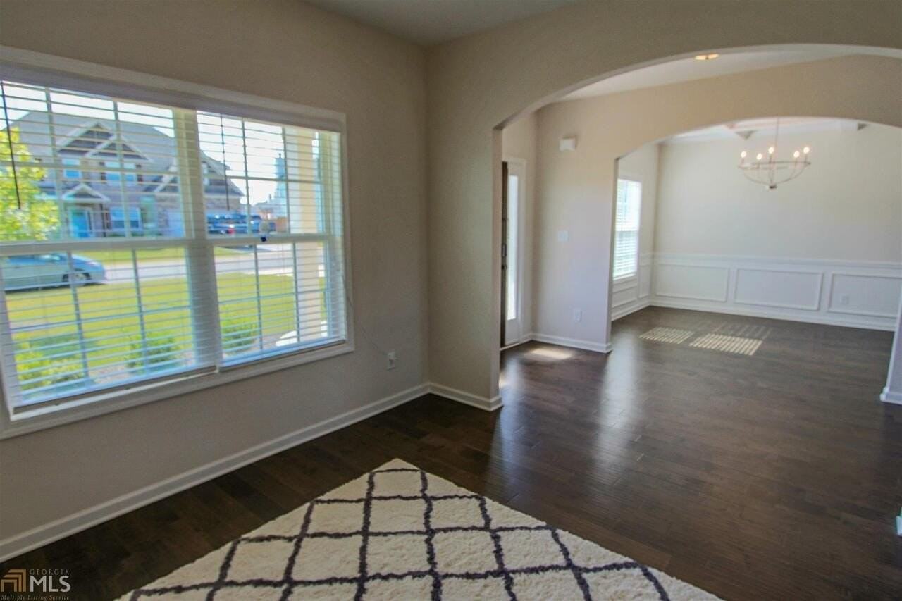 319 Pearl Moss Ln - Photo 2 of 25