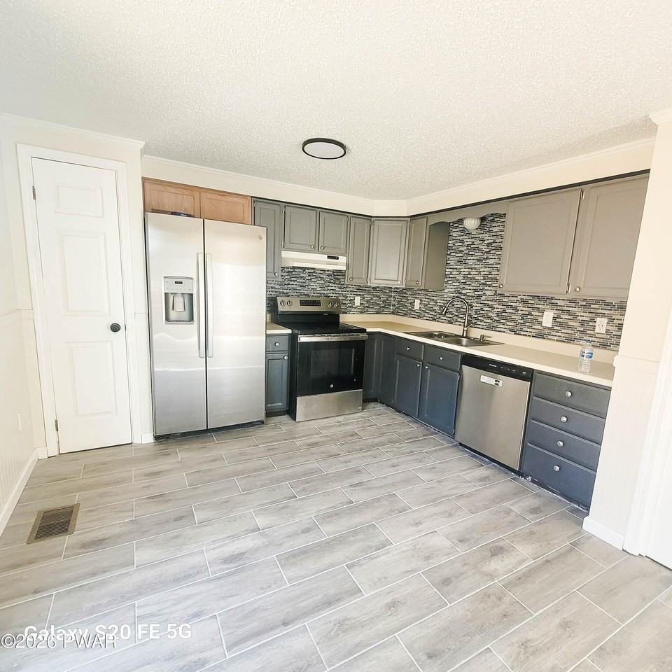 807 Avenue K Unit Left #LEFT - Photo 6 of 15