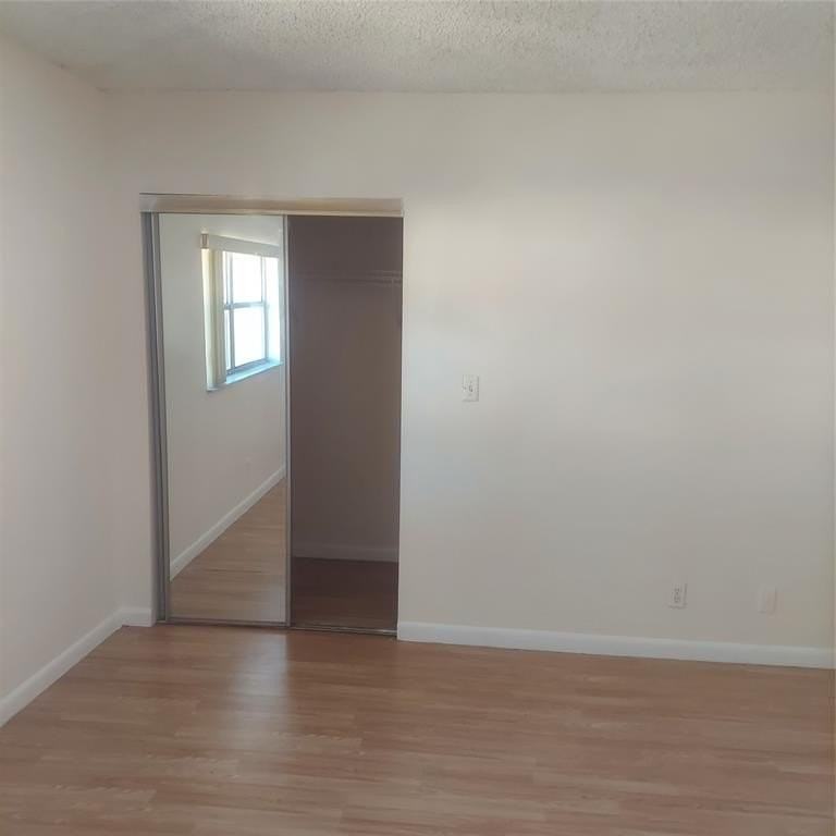 5409 Nw 27th St - Photo 2 of 11