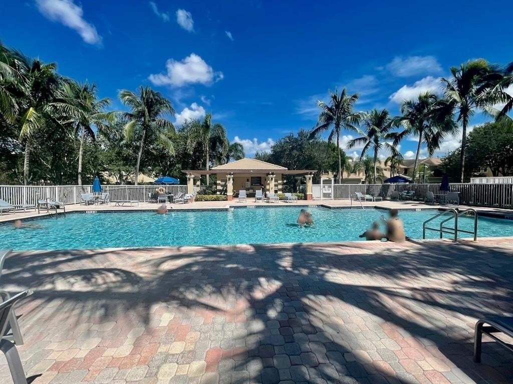 3959 Orange Tree Ln - Photo 6 of 18