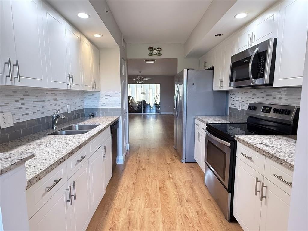 550 Sw 137th Ave #312L - Photo 2 of 18