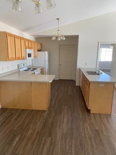 615 E South St Apt 4 #4 - Photo 2 of 13