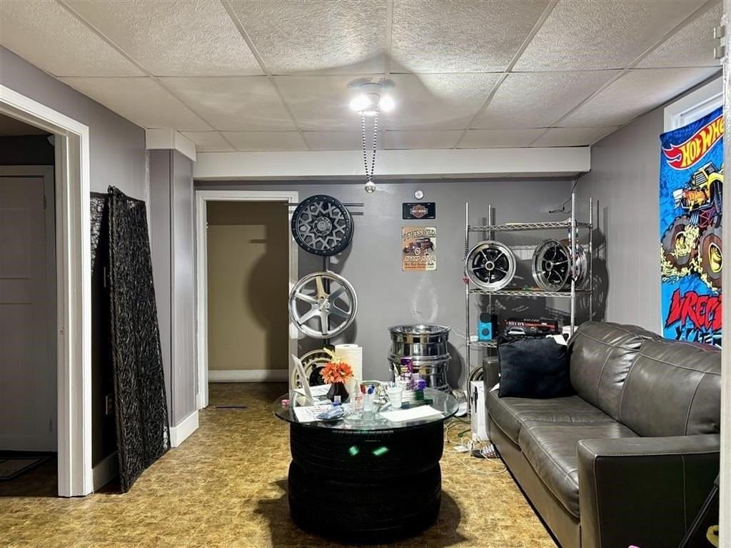 208 Columbia Ave - Photo 7 of 35