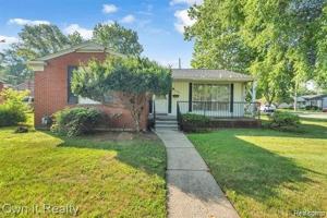 featured image of 20195 River Oaks Dr