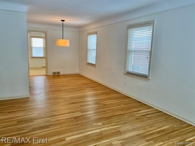 4516 Robinwood Ave - Photo 6 of 33