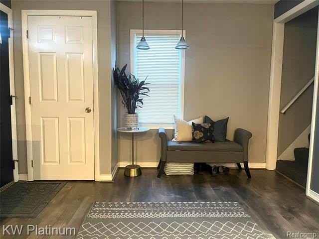 1458 E Hayes Ave - Photo 6 of 24