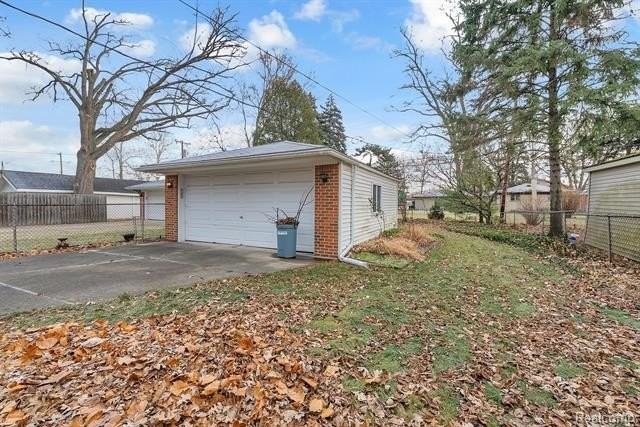 3945 Harding St - Photo 2 of 29