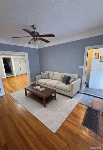 2222 Clements St - Photo 5 of 7