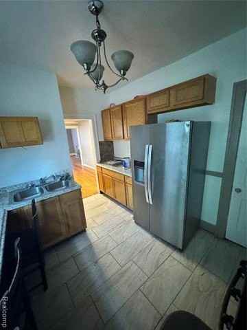 2222 Clements St - Photo 6 of 7