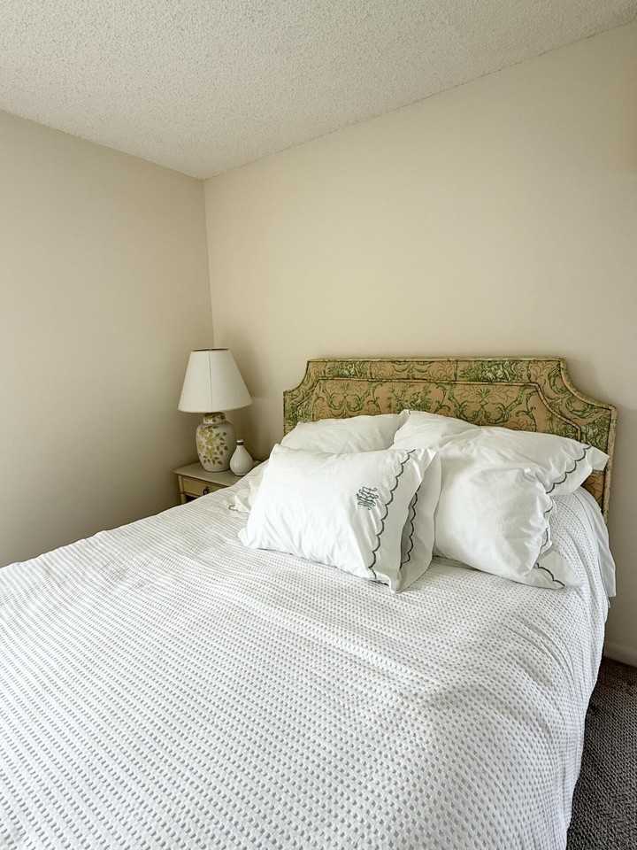 734 Nantucket Cir - Photo 5 of 21