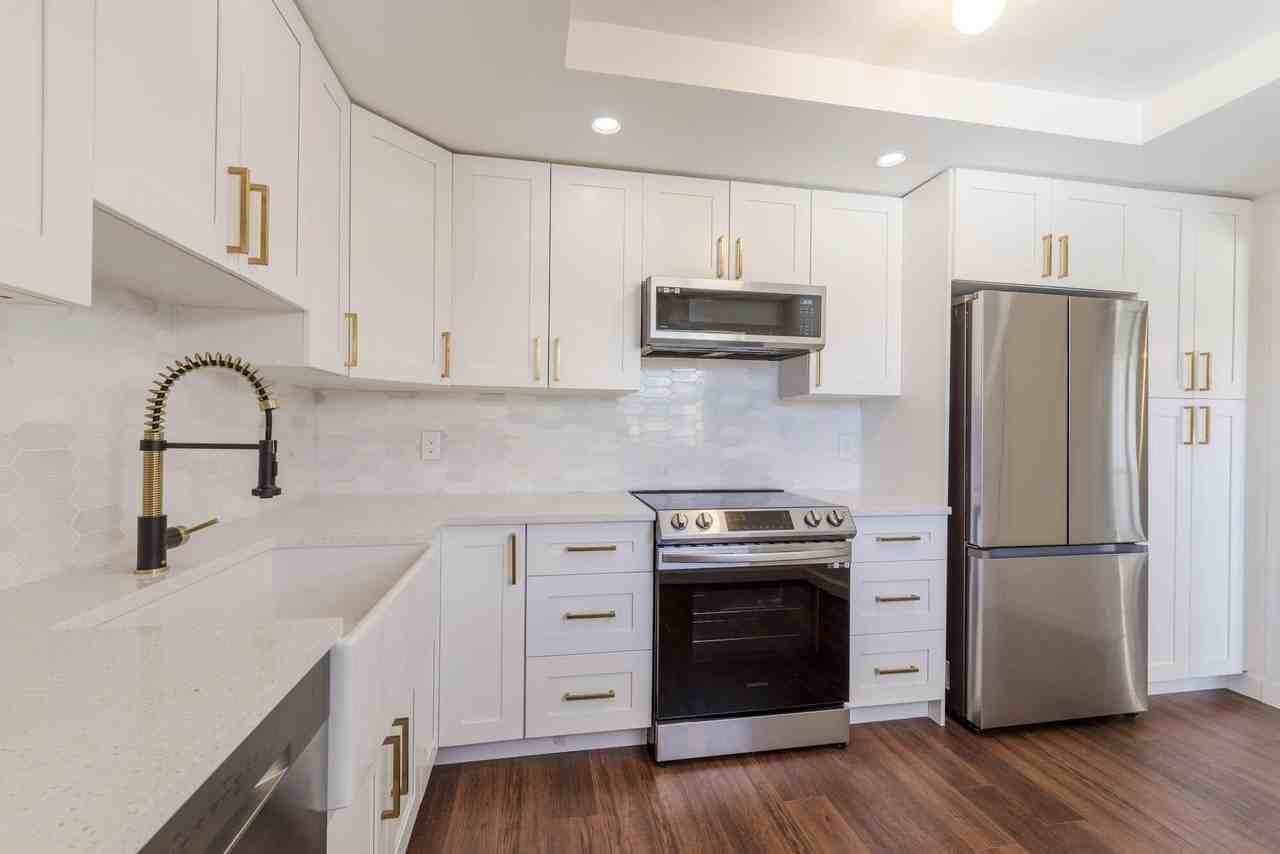 11 Concourse Dr #D - Photo 2 of 9