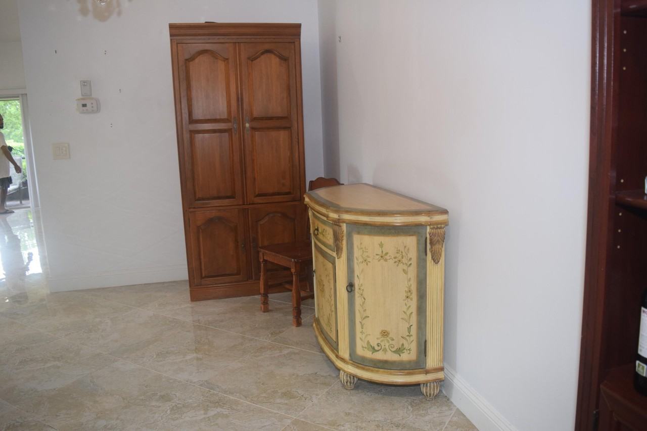 5700 Queen Palm Ct #A - Photo 5 of 33