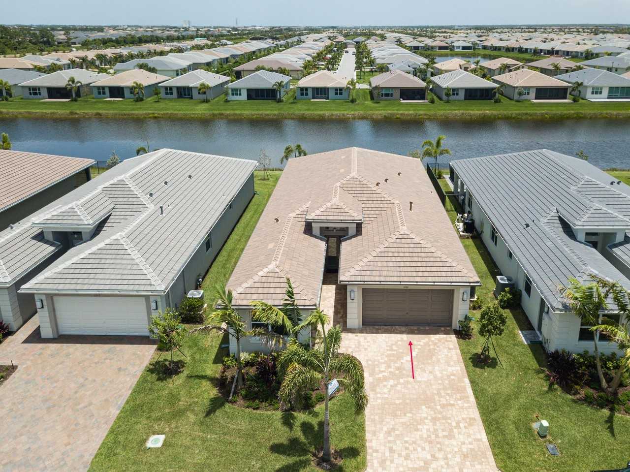 11765 Sw Poseidon Way - Photo 3 of 41